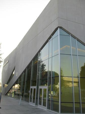 Vincent Price Art Museum